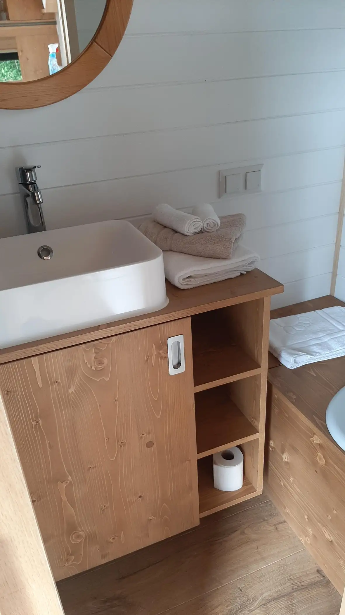 Cottage for 4 people in Saint-Léger Ma Tiny Gaumaise